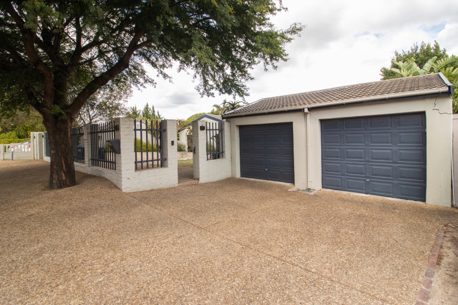 4 Bedroom Property for Sale in De Bron Western Cape
